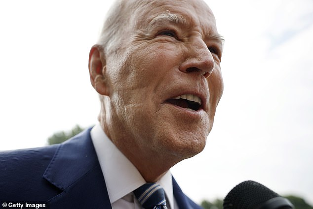 Einkerbungen im Gesicht von Präsident Joe Biden veranlassten das Weiße Haus, Journalisten mitzuteilen, dass er begonnen habe, ein CPAP-Gerät zu benutzen