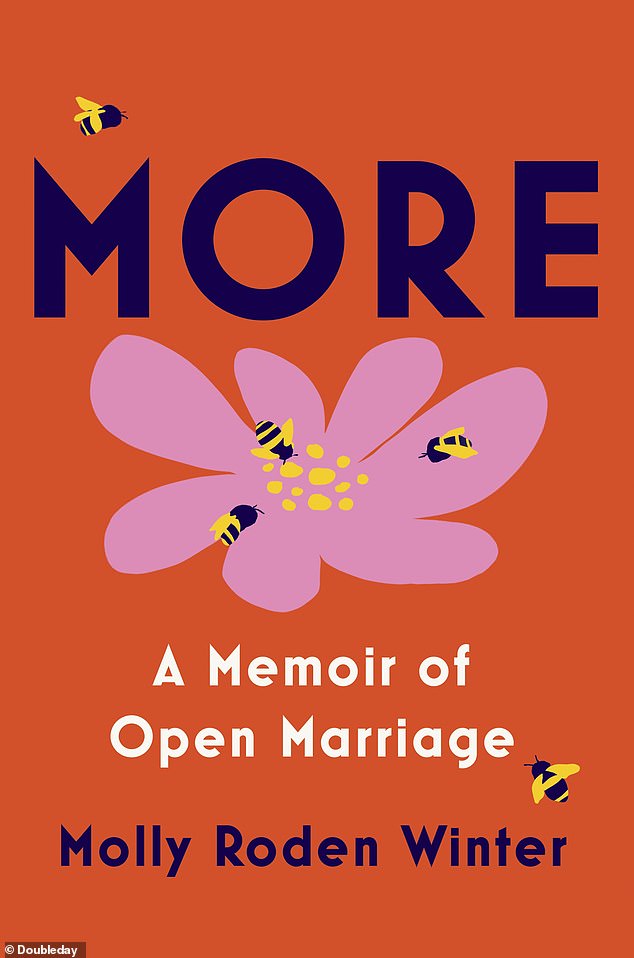 Die Englischlehrerin und Bestsellerautorin hat in ihren neuen Memoiren die Höhen und Tiefen ihrer polyamoren Ehe beschrieben: „Mehr“