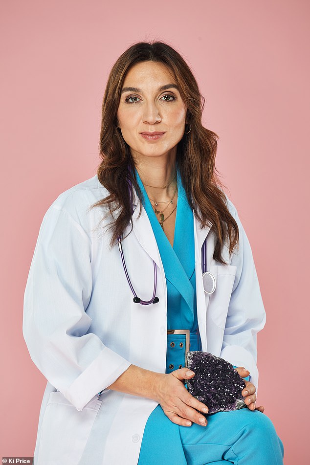 Dr. Larisa Corda ist Geburtshelferin und Gynäkologin, die alternative Therapien anwendet