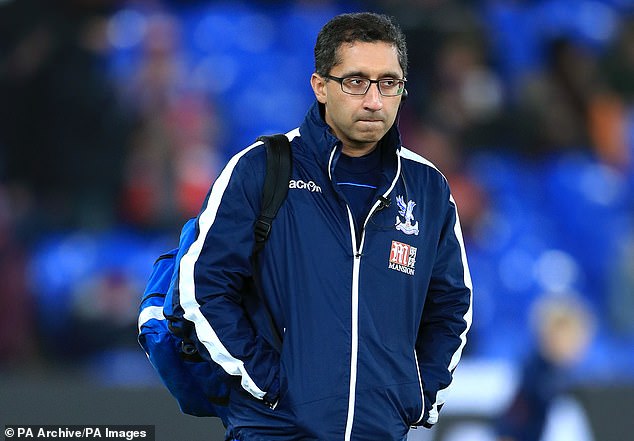 Ahmad soll Dr. Zaf Iqbal ersetzen, der vor der nächsten Saison zu Arsenal wechseln wird