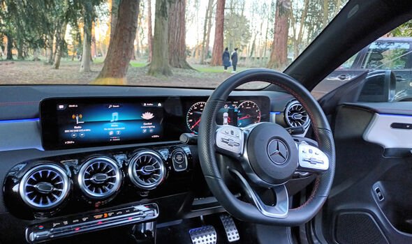 Mercedes-Auto