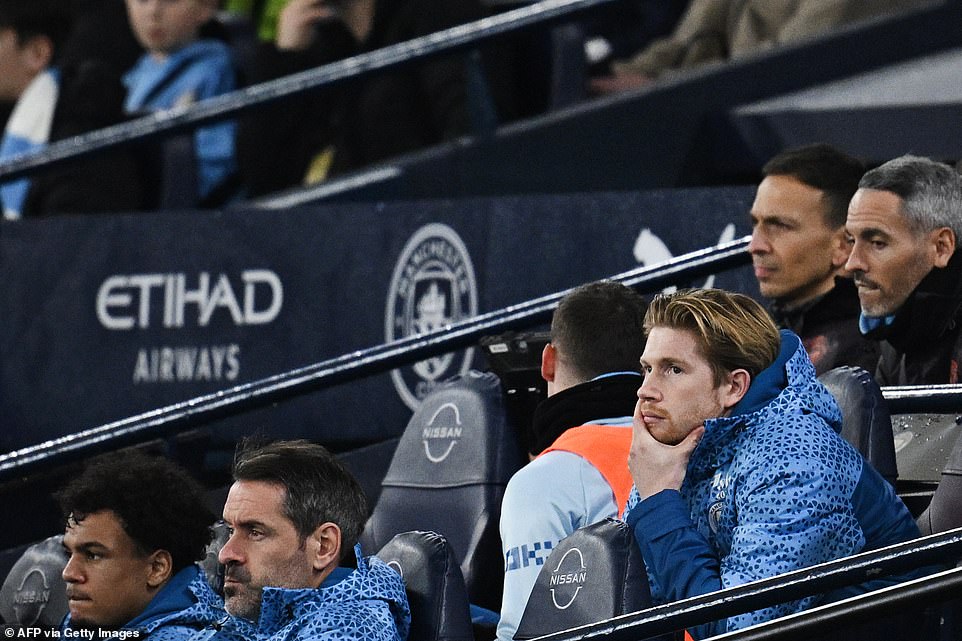 Das Spiel bot Guardiola eine große Chance, Star-Mittelfeldspieler Kevin De Bruyne (rechts) eine Pause zu gönnen