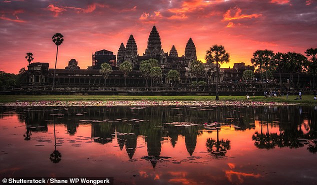 Der „Schock des Weckrufs um 3 Uhr morgens“ lohnt sich für den Sonnenaufgang über Angkor Wat wie oben