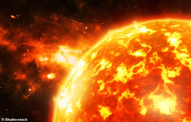Eine Sonneneruption ist eine gewaltige Explosion auf der Sonne, die entsteht, wenn in „verdrehten“ Magnetfeldern gespeicherte Energie plötzlich freigesetzt wird (Aktenfoto)
