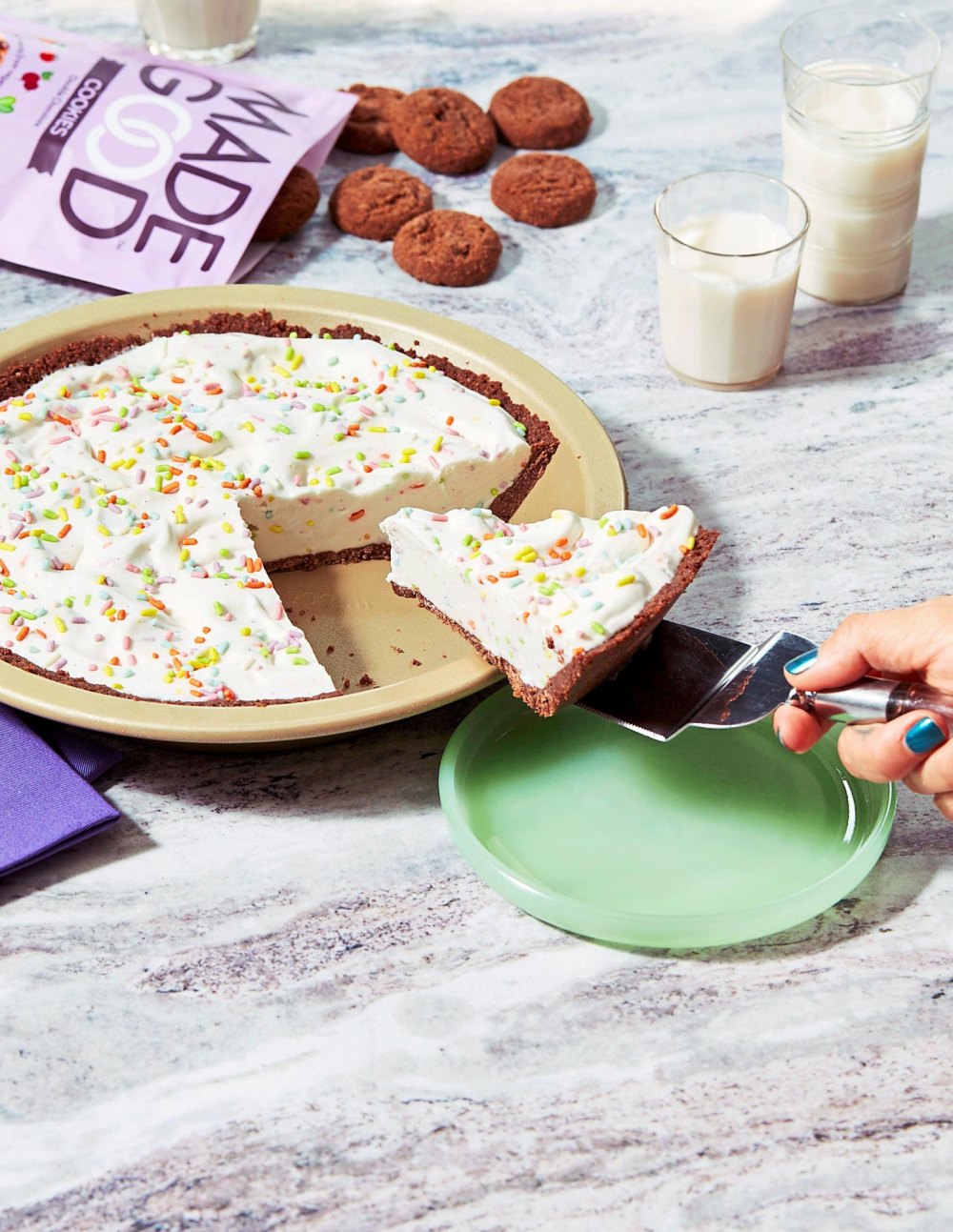 Girl Meets Farms Molly Yeh s Sprinkle Ice Cream Pie 905