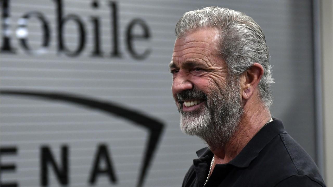 Mel Gibson kommt während des UFC 264-Events am 10. Juli 2021 in der T-Mobile Arena an