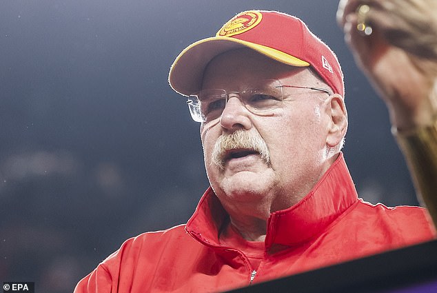 Der Cheftrainer der Chiefs, Andy Reid, wird für eine weitere Saison zurückkehren, um zu versuchen, den Dreiersieg zu erringen