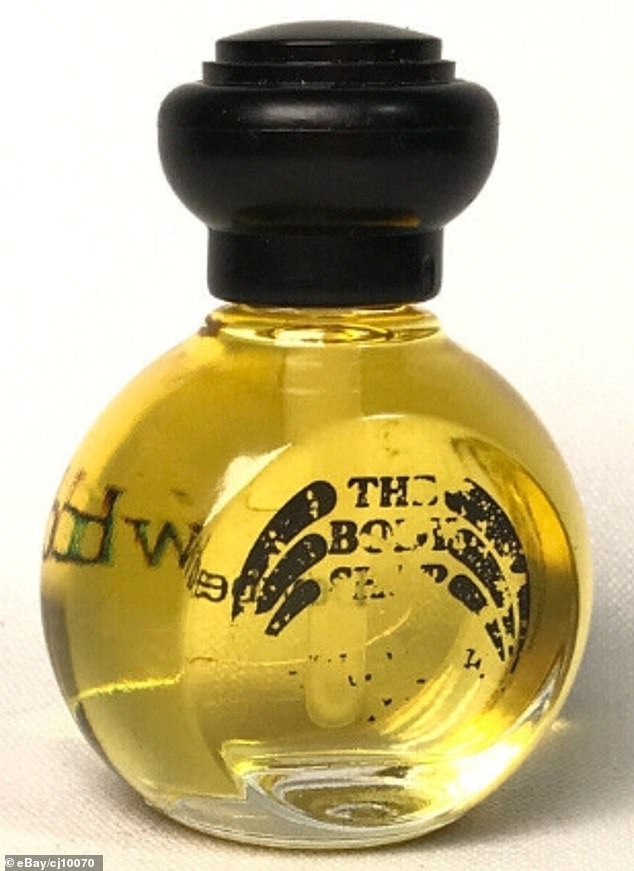 Fans des Dewberry-Dufts können das in den 1990er Jahren vertriebene Parfümöl für 160 £ bei eBay ergattern