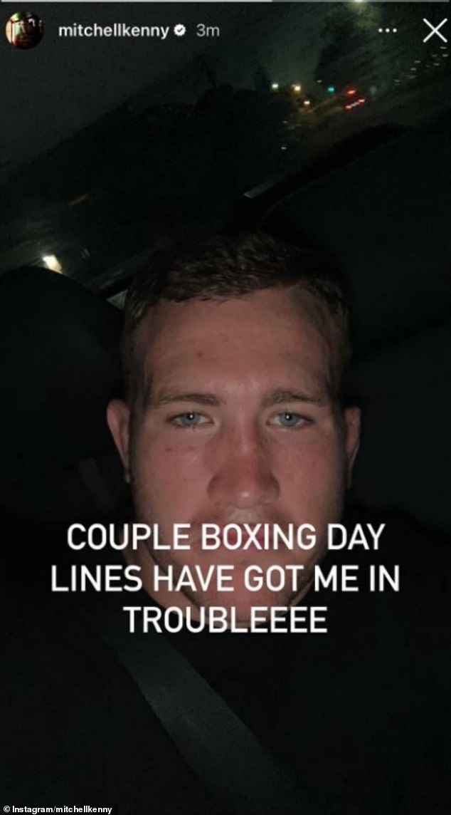 Der 26-jährige Kenny hat angeblich eine Geschichte auf Instagram gepostet, in der es hieß: „Ein paar Boxing-Day-Zeilen haben mich in Schwierigkeiten gebracht.“