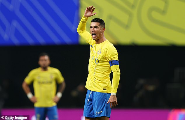 Cristiano Ronaldo stand im Mittelpunkt mehrerer merkwürdiger Vorfälle, als Al-Nassr im Pokalfinale eine Niederlage hinnehmen musste
