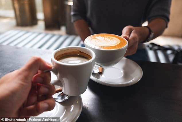 Dies ist eine schlechte Nachricht für Frühaufsteher, da sich herausstellt, dass die optimale Zeit zum Kaffeetrinken zwischen 9 und 14 Uhr liegt (Archivbild).