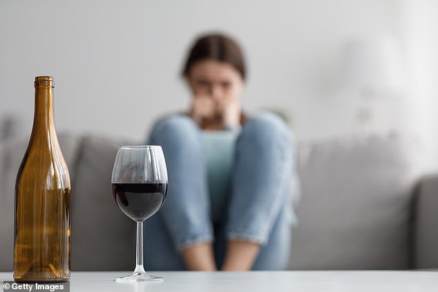 Die Kriminalromanautorin Cate Quinn trank Alkohol, um den Schmerz zu betäuben, nachdem eine persönliche Tragödie dazu geführt hatte, dass sie unter Albträumen litt und nicht mehr schreiben konnte