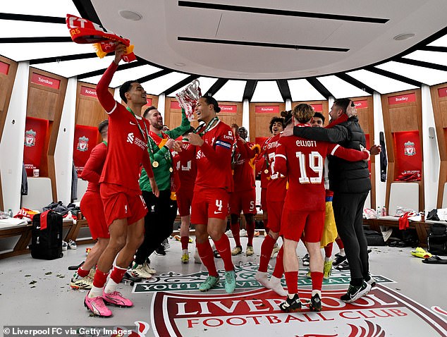 Liverpool feierte jubelnd, nachdem es Chelsea im Carabao-Cup-Finale im Wembley-Stadion besiegt hatte