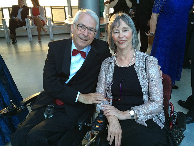 Ilana Richardson, 78, buchte Flüge in die Schweiz für ihren Ehemann Crispin Ellison, 69, nach einem langen Kampf mit einer Motoneuronerkrankung
