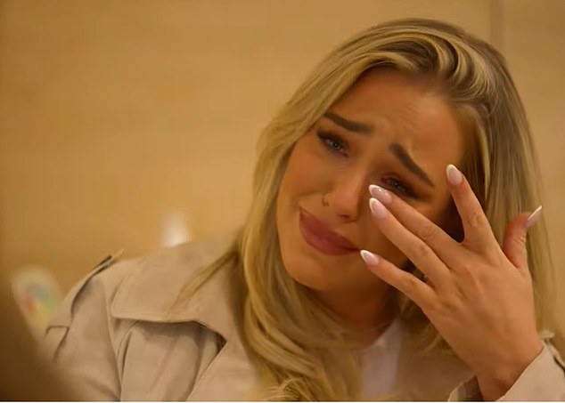 Taylor Ward bricht in Tränen aus, nachdem ihr Ehemann Riyad Mahrez ihr im Trailer zu „Married To The Game“ erzählt hat, dass sie nach Saudi-Arabien ziehen werden