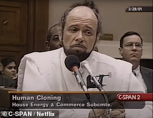 Die Debatten über die Ethik des Klonens von Menschen erreichten während der Präsidentschaft von George W. Bush ihren Höhepunkt – Raël (oben) wurde sogar vor den Kongress gezerrt, um auszusagen