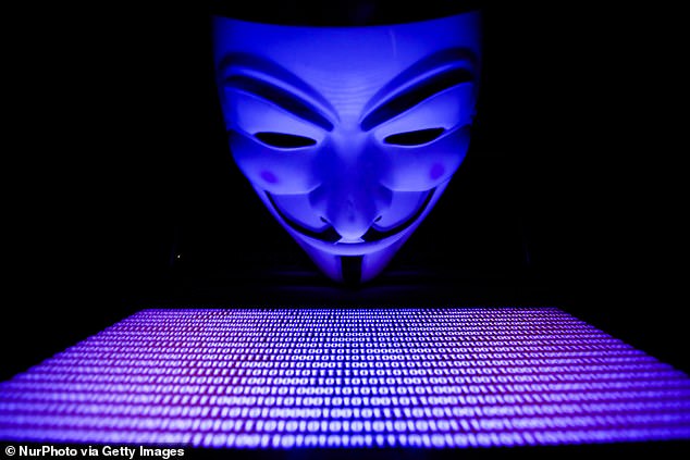 Die Behauptungen über die Ausfälle von AT&T kamen von mehreren Gruppen, darunter einer namens „Anonymous Legion“, deren charakteristisches Aussehen die Guy-Fawkes-Maske ist.