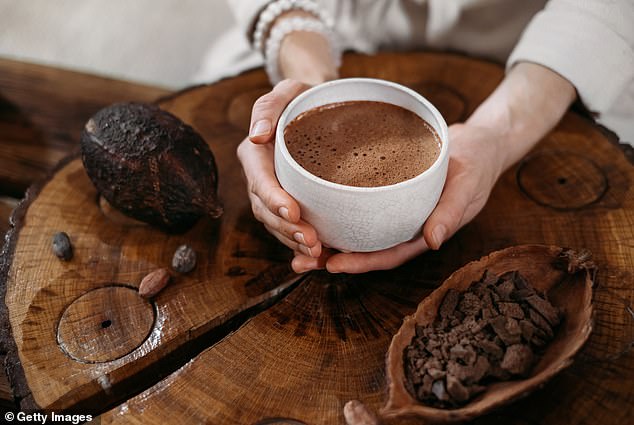 A cutting-edge, anti-wrinkling dietary tip that may surprise you: hot cocoa. After drinking a cup with about two-and-a-half teaspoons of natural cocoa powder, subjects had a significant increase in blood flow within the skin within two hours