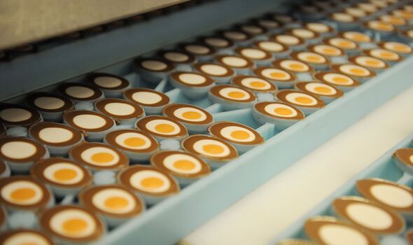 Cadbury's Creme Eggs in der Fabrik