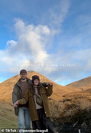 Das Paar arbeitet als Elopement-Fotografen und nutzt die Schönheit der Isle of Skye