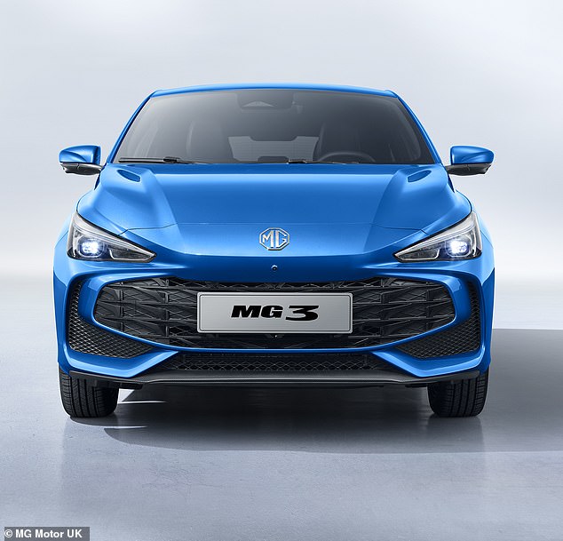 In terms of looks, the MG3  has a wider grille that's flanked by a pair of air intakes, the brand's latest swept-back headlight clusters and a pronounced bonnet buldge