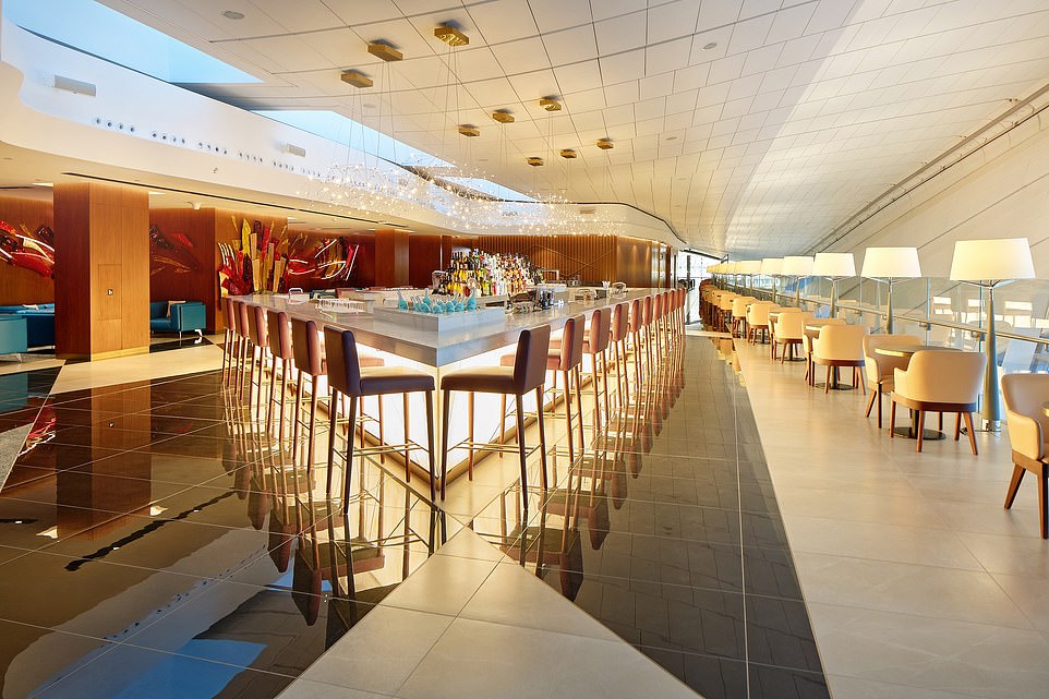 The world-class Etihad lounge ¿ three floors of wanton (complimentary) luxury for business, first class, and tier-status economy passengers