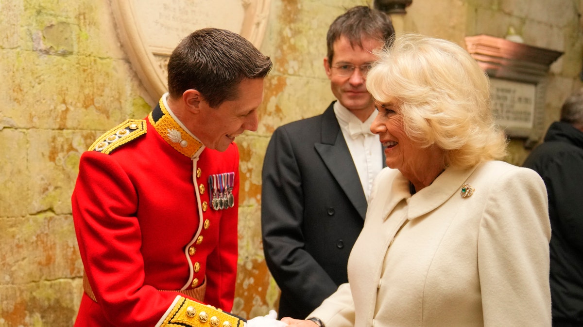 Königin Camilla nimmt ihre königlichen Pflichten wieder auf