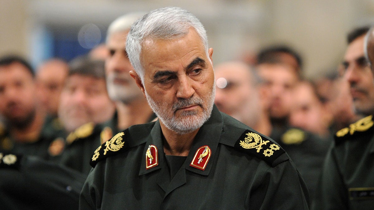Der iranische General Qassem Soleimani erscheint in Militäruniform