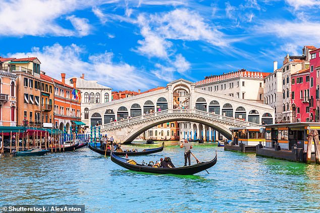 Begeben Sie sich auf eine faszinierende Interrail-Reise durch die wunderschöne italienische Landschaft und machen Sie Halt in den Städten Venedig (im Bild), Bologna, Florenz, Pisa und Mailand
