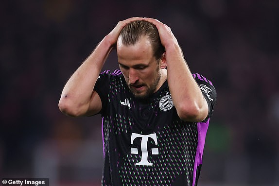 FREIBURG IM BREISGAU, GERMANY - MARCH 01: Harry Kane of Bayern Munich looks dejected after Bayern Munich draw with SC Freiburg during the Bundesliga match between Sport-Club Freiburg and FC Bayern MÃ¼nchen at Europa-Park Stadion on March 01, 2024 in Freiburg im Breisgau, Germany. (Photo by Alex Grimm/Getty Images)