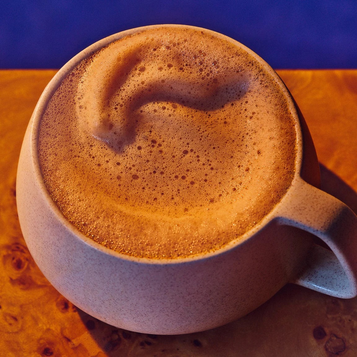 Clevr Coffee Super Latte im Becher