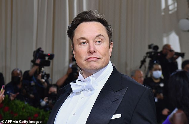 Elon Musk ist der CEO von SpaceX und seinem Unternehmen wurde bereits zuvor Diskriminierung von Frauen vorgeworfen