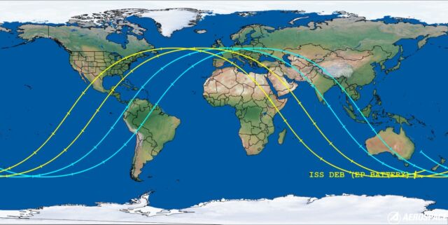 Diese Karte zeigt die Route der ungelenkten Frachtpalette um die Erde im Verlauf von sechs Stunden am Freitag.  Es trat in der Nähe von Kuba auf dem Weg von Südwesten nach Nordosten wieder in die Atmosphäre ein.