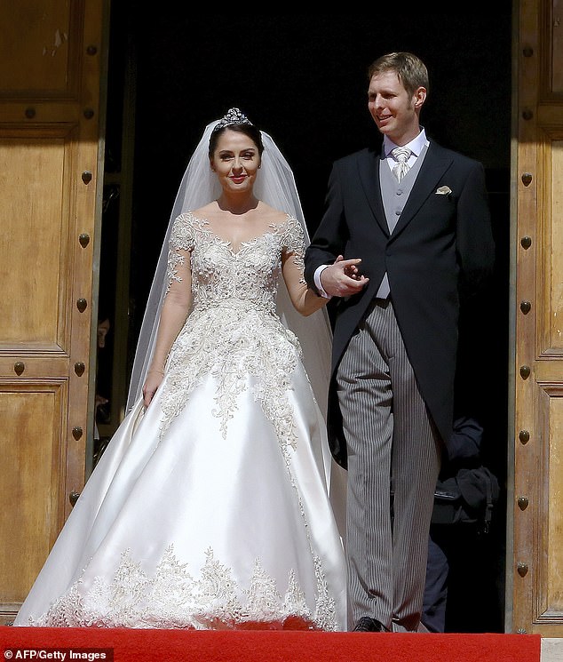 Kronprinz Leka II. und Prinzessin Elia von Albanien haben im Januar das Ende ihrer achtjährigen Ehe bekannt gegeben.  Abgebildet nach ihrer Hochzeitszeremonie im Jahr 2016