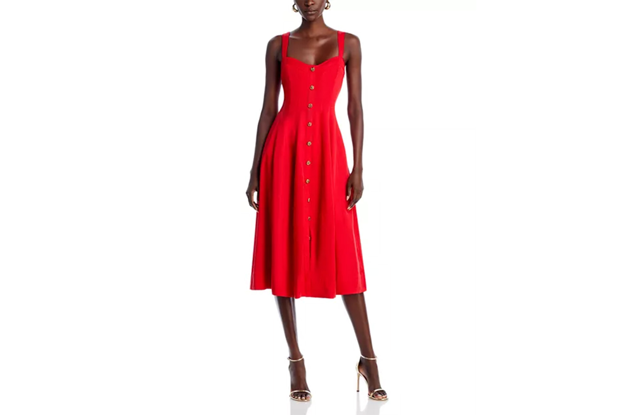 Ein Model in einem roten Kleid