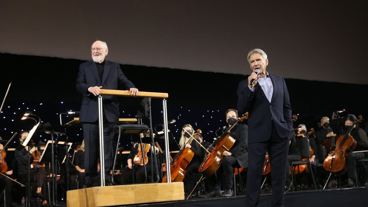 John Williams auf der Bühne mit Harrison Ford