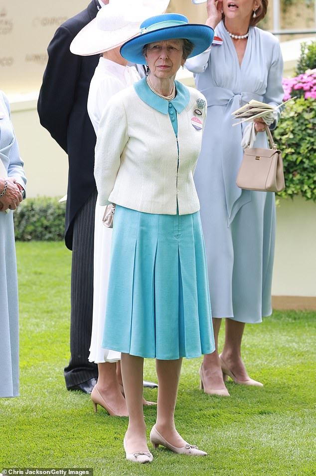Prinzessin Anne, Princess Royal, nimmt im Juni 2023 am zweiten Tag von Royal Ascot teil