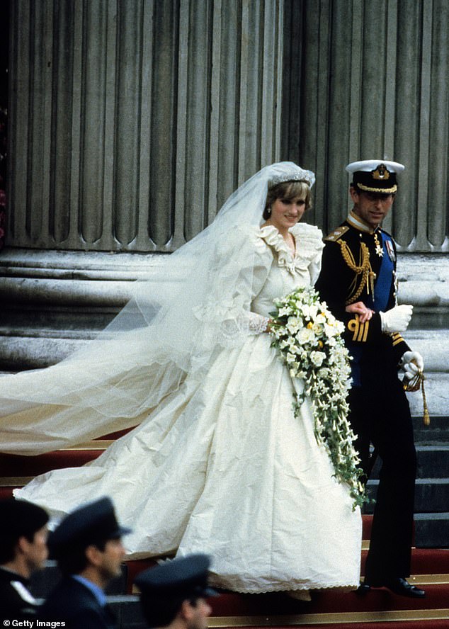 Kitty ist die Nichte von Prinzessin Diana, deren Hochzeit mit Prinz Charles am 29. Juli 1981 als „Hochzeit des Jahrhunderts“ bezeichnet wurde (Bild)
