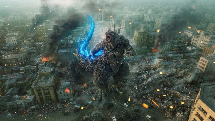 Godzilla zerstört die Stadt in einer Totalaufnahme von Godzilla Minus One