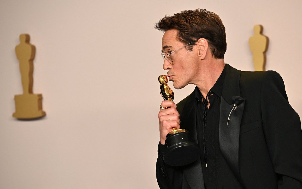 Robert Downey Jr. gewinnt den Oscar als bester Nebendarsteller 2024