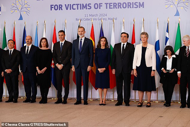 Der spanische König Felipe und Königin Letizia nahmen am Europatag zum Gedenken an die Opfer des Zuganschlags 2004 teil
