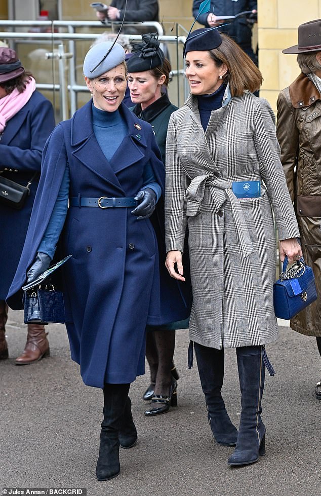 Zara und Natalie sahen sich wie eh und je gut aus, und die Sky Sports-Moderatorin sah in einem karierten Mantel und Wildlederstiefeln schick aus