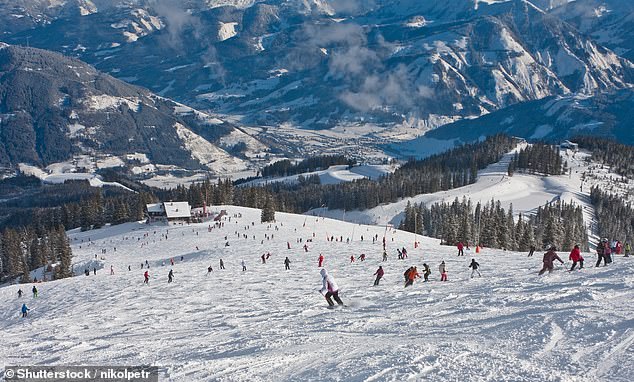 Skigebiete in den australischen Alpen (im Bild) könnten ihre wirtschaftliche Rentabilität verlieren, da die Schneedecke unter 100 Tage fallen könnte
