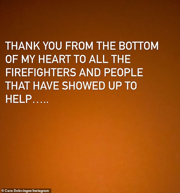 Anschließend übermittelte das Model den Feuerwehrleuten eine separate Dankesbotschaft.  „Vielen Dank von ganzem Herzen an alle Feuerwehrleute und Menschen, die gekommen sind, um zu helfen …“
