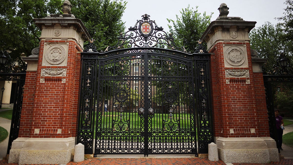 Gates auf dem Hauptcampus der Brown University