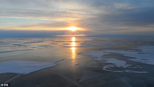 Der Baikalsee hat im Laufe der Jahre mehrere bizarre Sichtungen erlebt