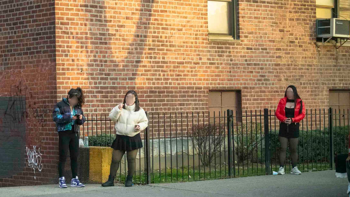 Sexarbeiterinnen auf der Straße in New York City