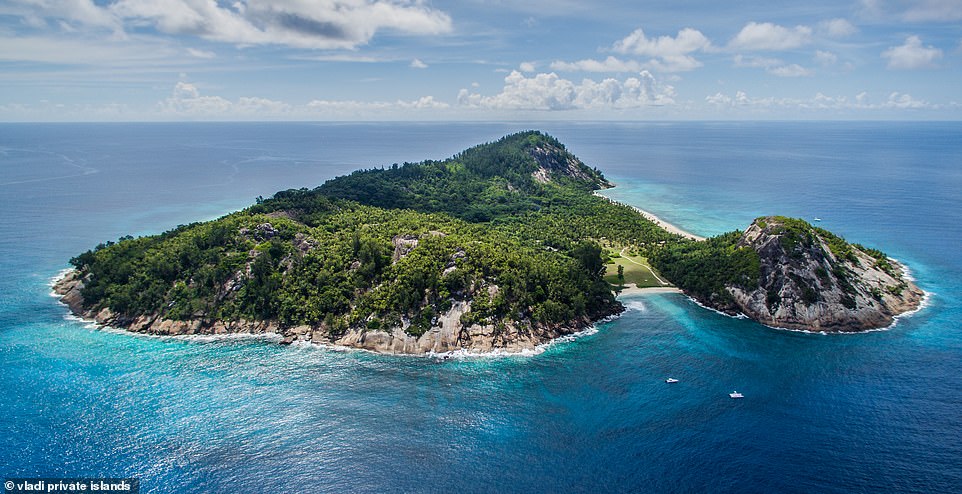 Die abgebildete Nordinsel auf den Seychellen kann als Ferienvermietung gemietet werden und bietet 11 Gästehäuser auf 500 Hektar Land mit unberührten Stränden und tropischen Palmenwäldern