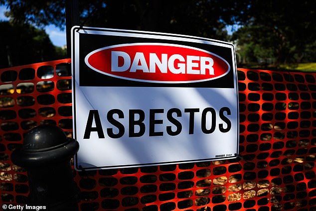 Die EPA versuchte erstmals 1989, Asbest zu verbieten, wurde jedoch 1991 aufgehoben