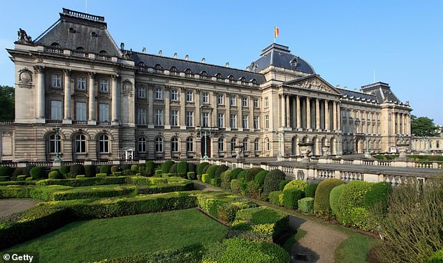 Prinzessin Elisabeth, 22, wuchs im königlichen Palast von Brüssel auf und nahm an königlichen Verlobungen teil – sie war gerade neun Jahre alt, als sie bei der Eröffnung des Prinzessin-Elisabeth-Kinderkrankenhauses eine Rede hielt